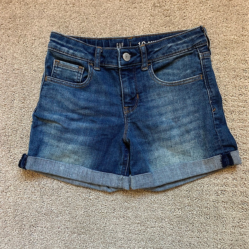Blue denim jean shorts from the Gap, size 10 girls midi shorts